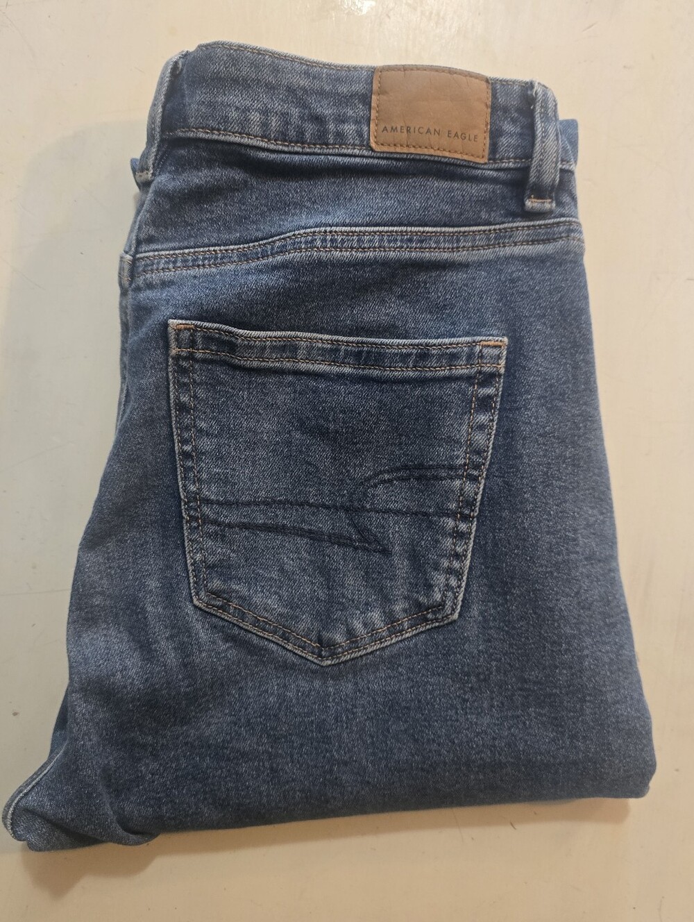 American Eagle Outfitters Mom Jeans